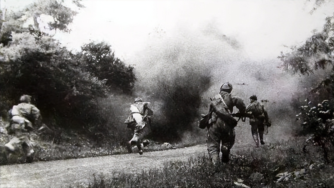 解放海南岛我军牺牲的最高领导本回家探亲半路归队儿子仅半岁