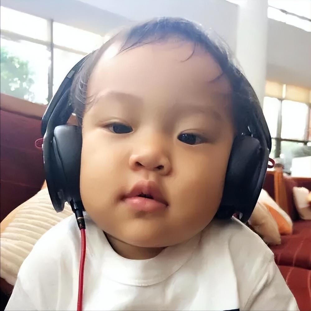 回顾那些星二代都长大了确实变化挺大你觉得谁逆袭成功了