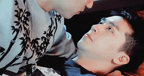 挥手喊:别磕男男cp啦,来磕男女cp.网友干了啥?