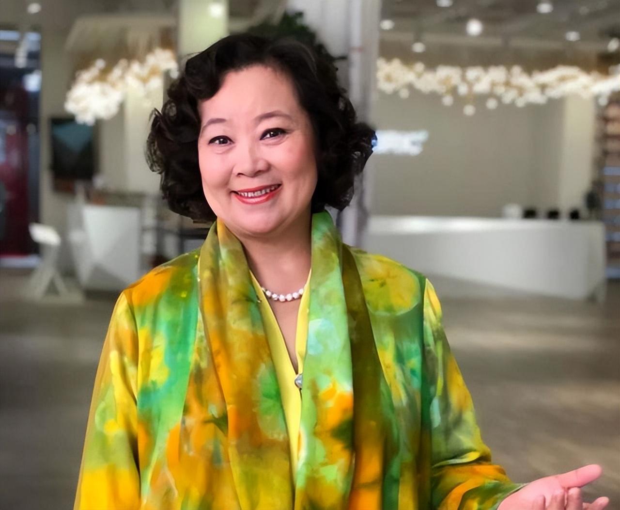 回顾方青卓结婚半年就离婚二婚也想离的她被儿子一句话戳痛