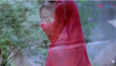 消失2年李子柒高调回归惊人过往引爆热议这种女人够绝