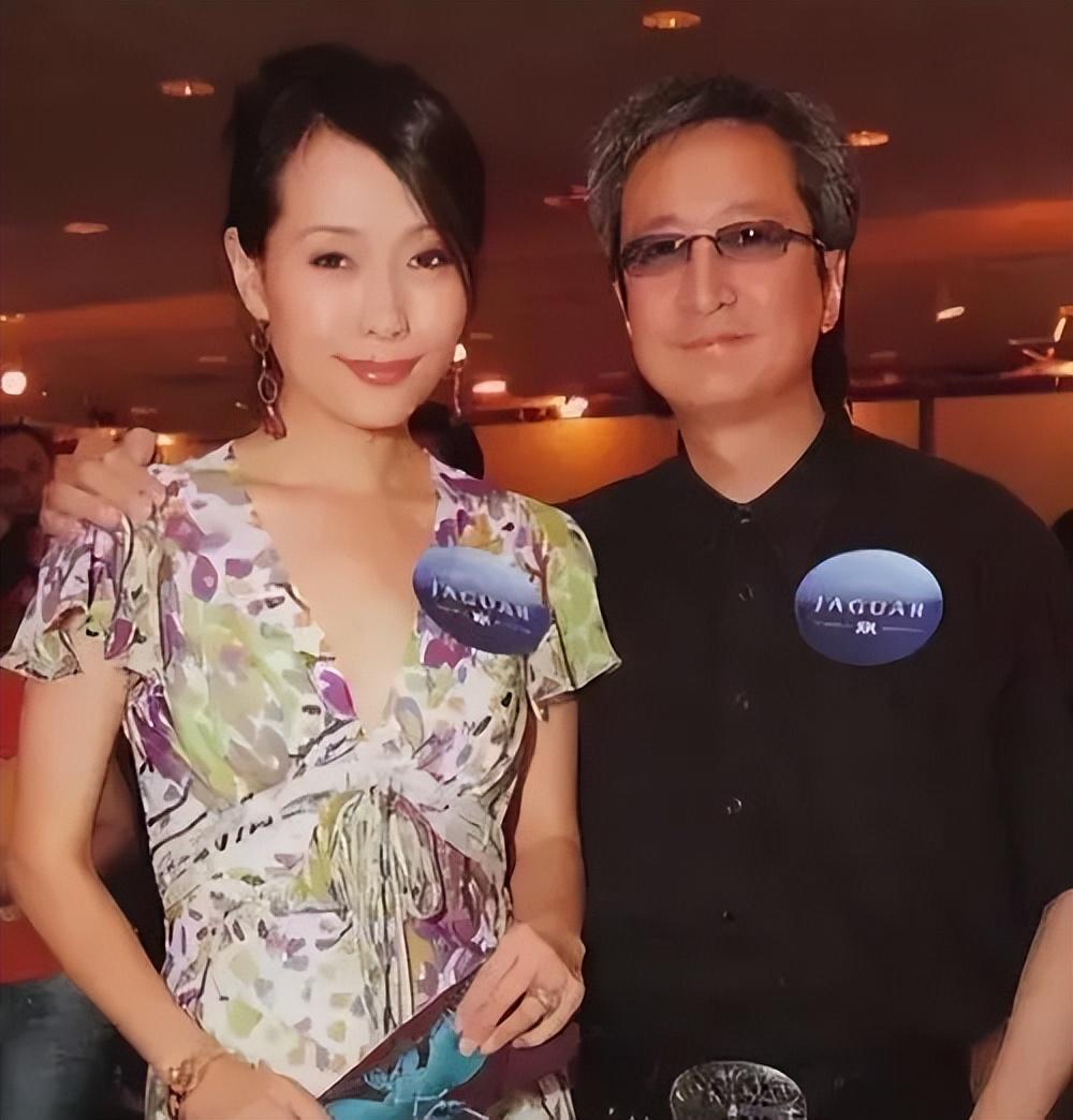 回顾叶童结婚36年目睹丈夫梅开8度也不离婚她的精明你不懂