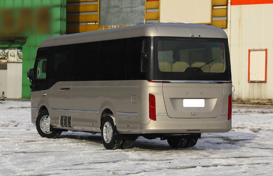 国产豪华礼宾车"红旗国悦"来袭,搭3.0t v6动力,比日系更舒适