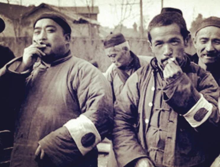 1943年粟裕派一个团假意投敌团长后来结局如何