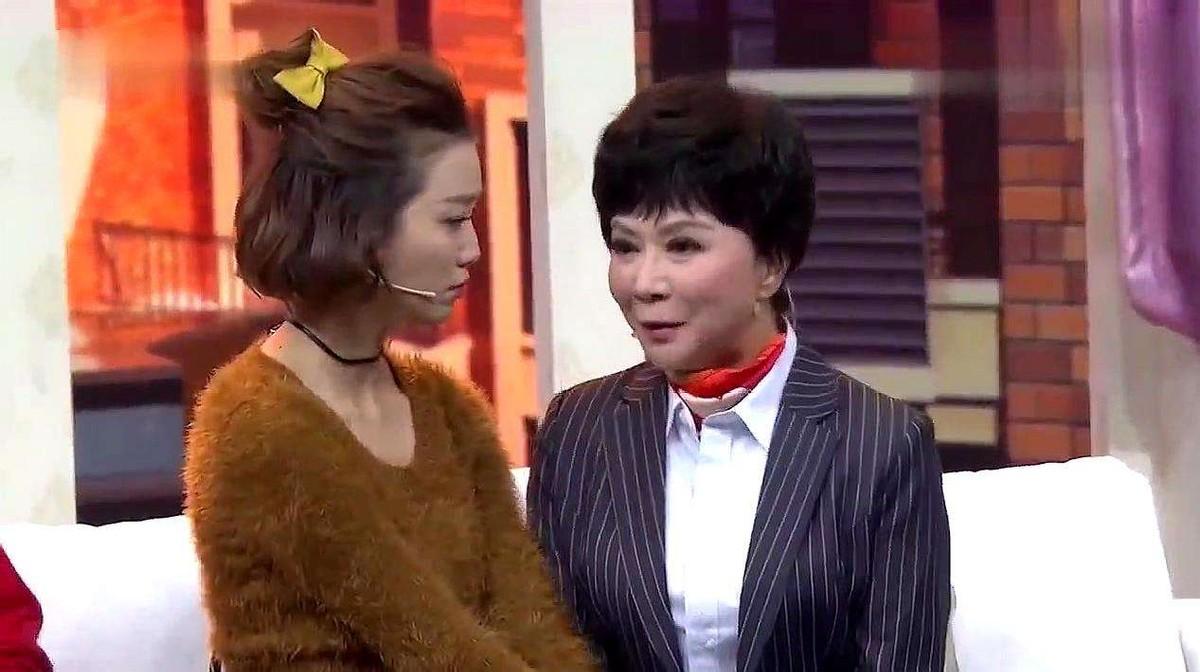 回顾蔡明之子丁丁36岁还未婚是蔡明的骄傲也是她的心病