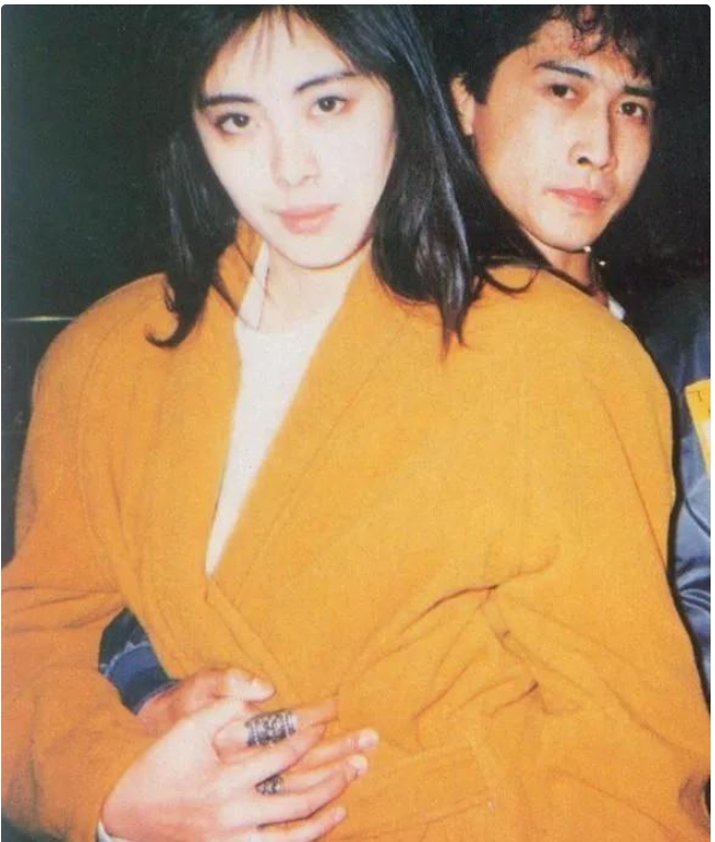 回顾王祖贤因齐秦私生子结束15年虐恋如今的她证实刘德华没说错