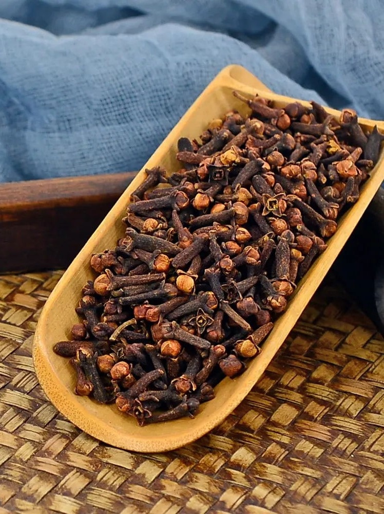 中药名与古诗词的邂逅感受中药诗意之美