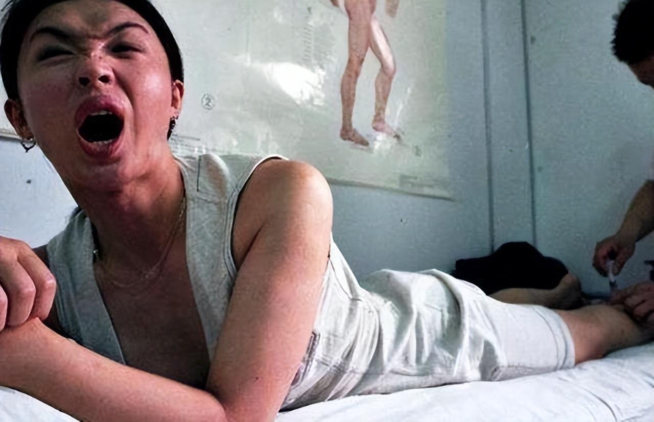 回顾金星和妻子结婚10年离婚已是女儿身再婚后被丈夫宠成宝