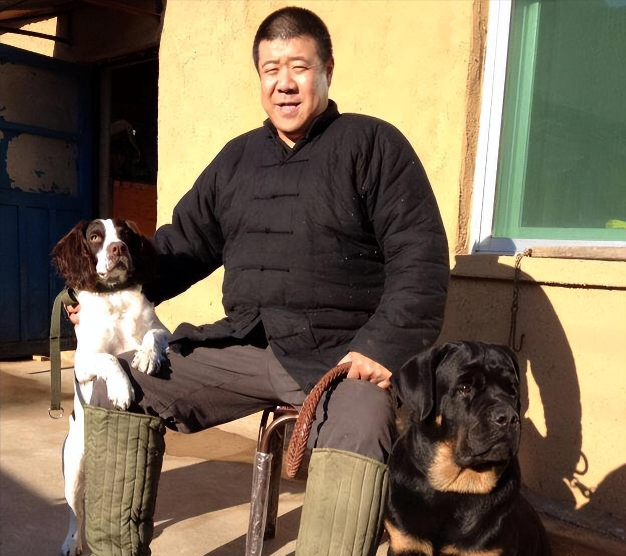 回顾秦卫东喝酒毁2段婚姻今瘦到脱相还好3婚获幸福