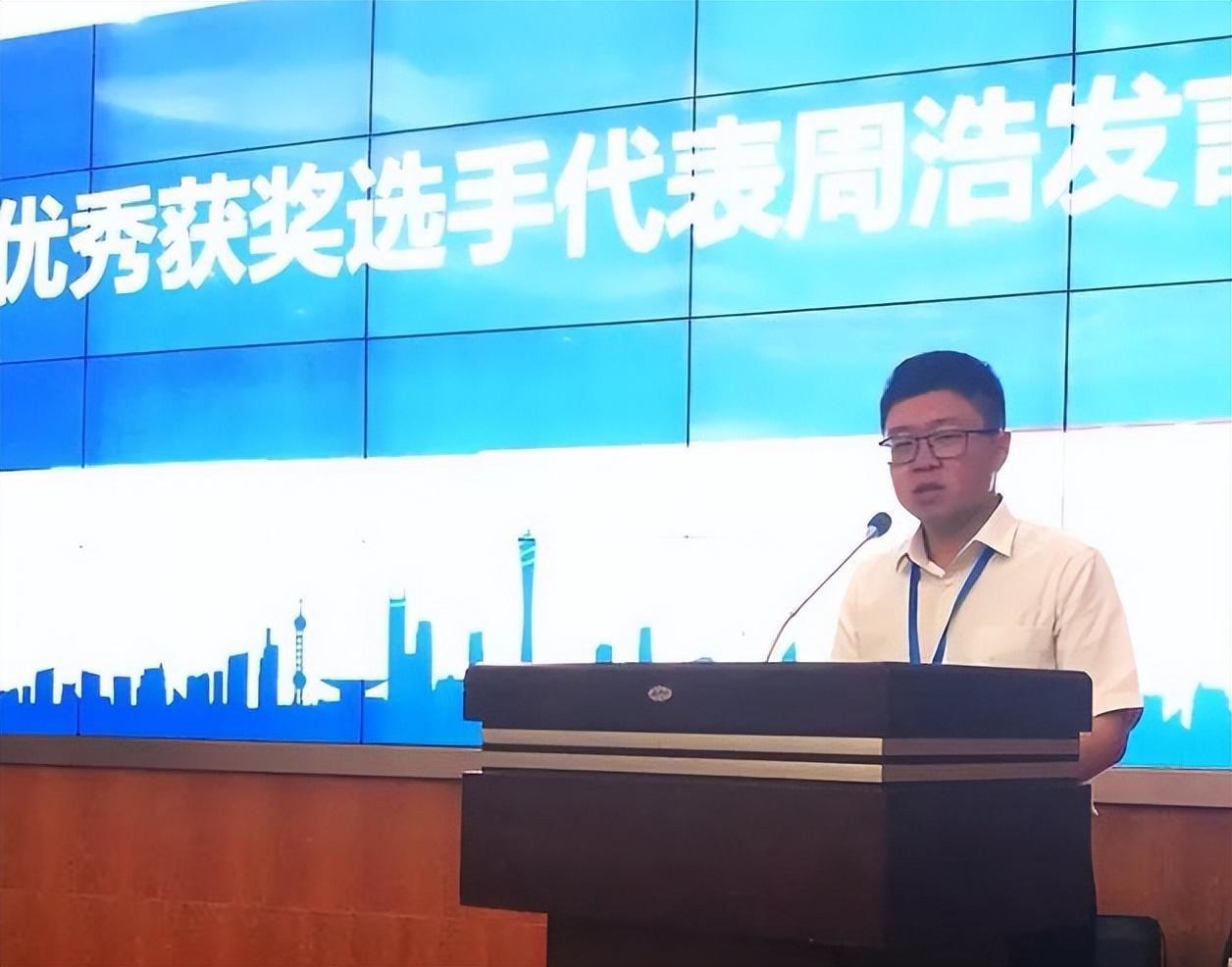 周浩弃北大读技校