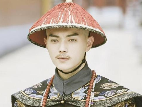 傅恒同为皇后之弟他功如卫青亦如其英年早逝令人扼腕