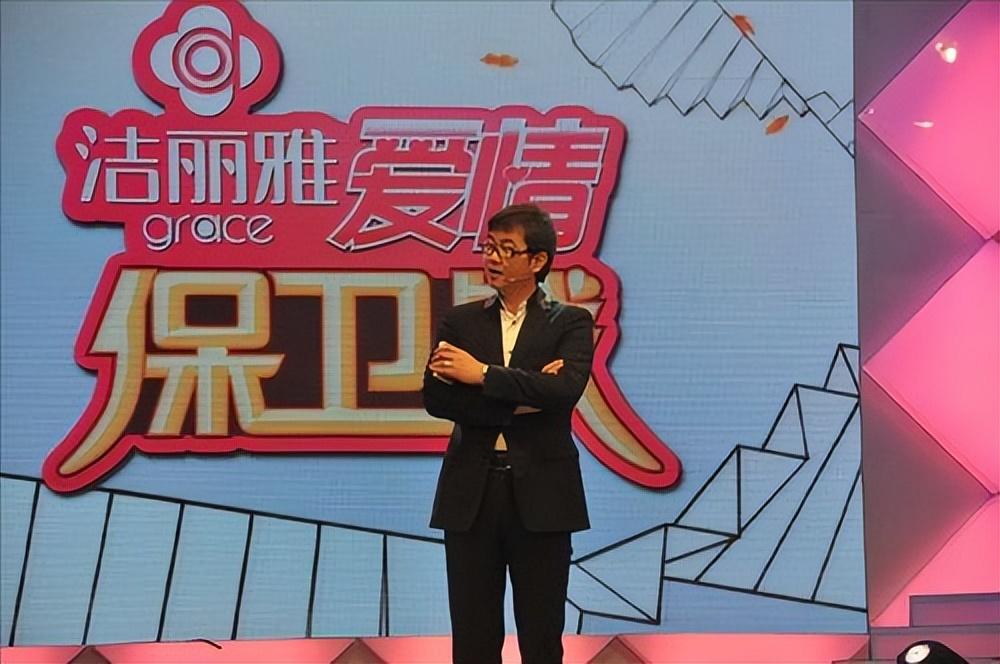 回顾情感主持人赵川两婚两离三婚娶小16岁娇妻他们过得好吗