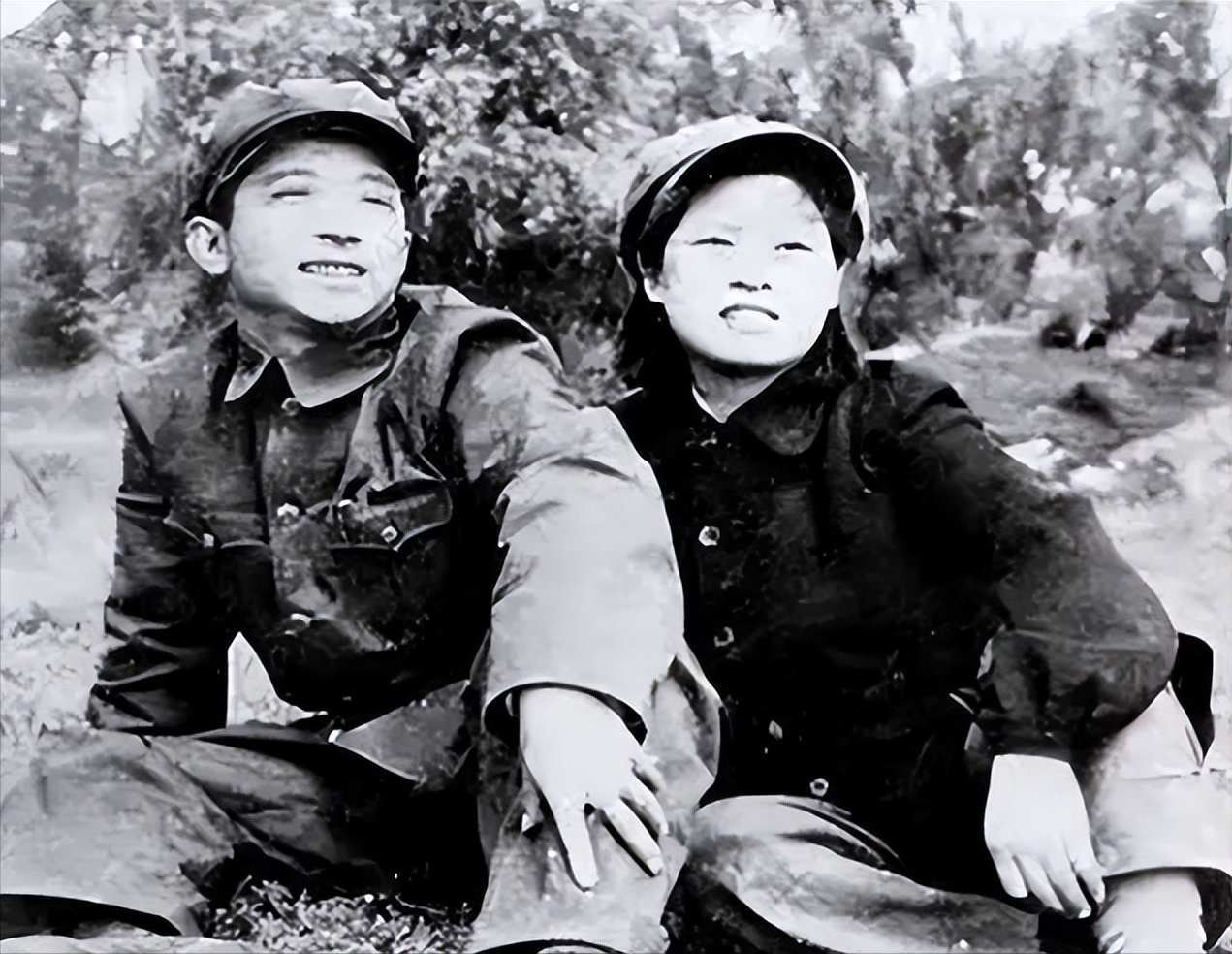 战场上豪情万丈,挥斥方遒的黄长轩,就像一颗洗尽铅华的明珠闪闪发光.