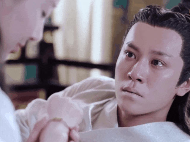 无语他除了恋情没别的吗