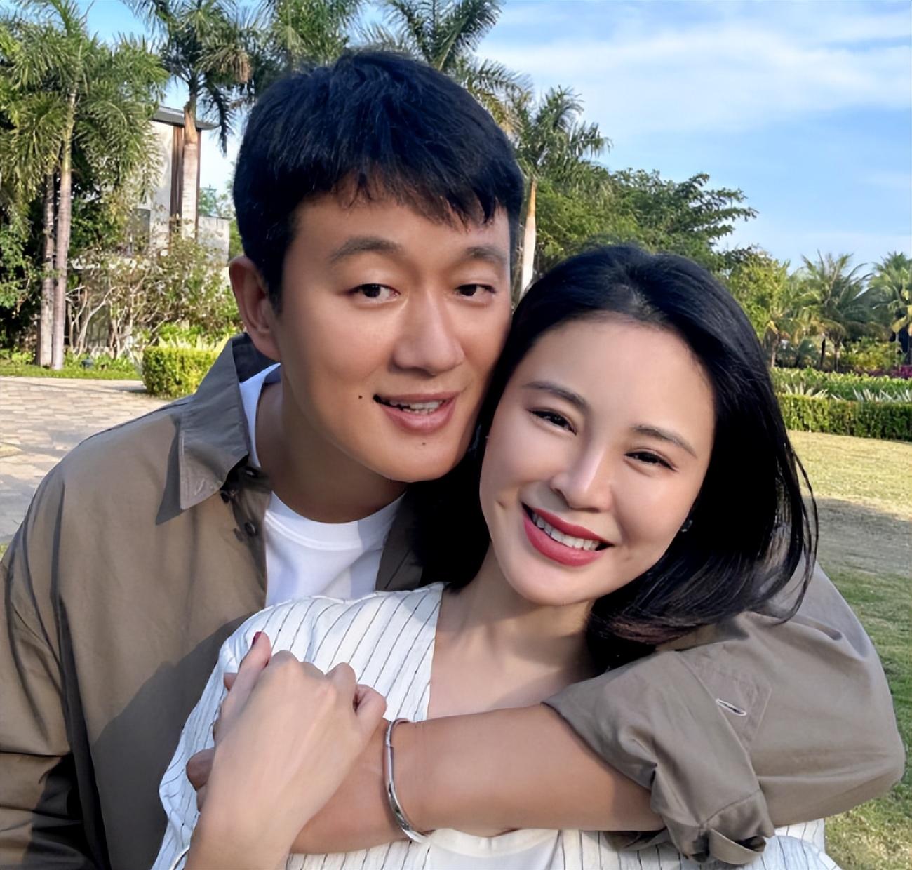 回顾模范夫妻佟大为关悦结婚17年0绯闻幸福背后满是心酸
