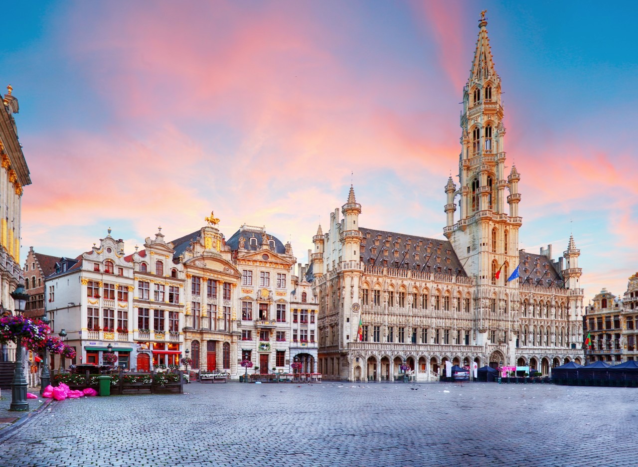 云游城市|布鲁塞尔建筑漫步,历史与现代的交响乐章