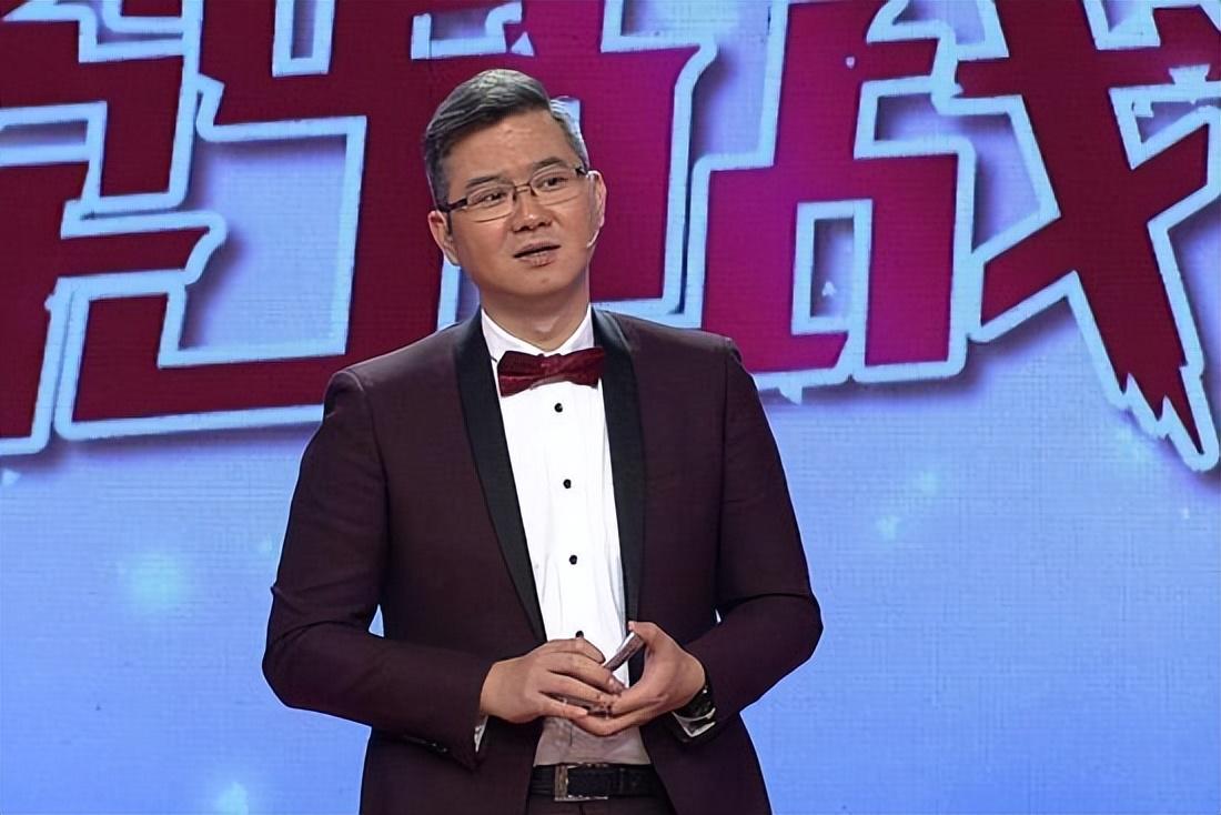 回顾情感主持人赵川两婚两离三婚娶小16岁娇妻他们过得好吗