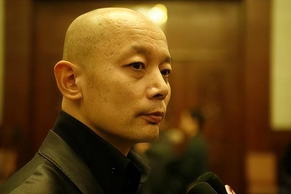 回顾37岁当影帝忤逆父母坚持不生孩子66岁的葛优后悔了吗