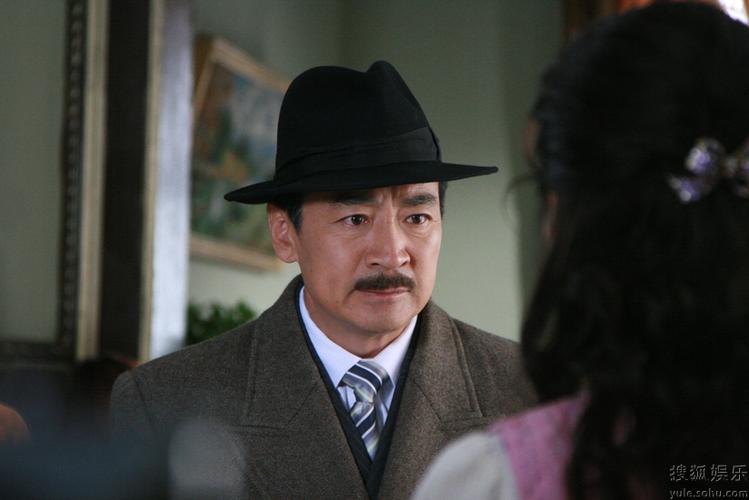 回顾69岁寇振海现状白发老态儿子上高中妻子风韵犹存