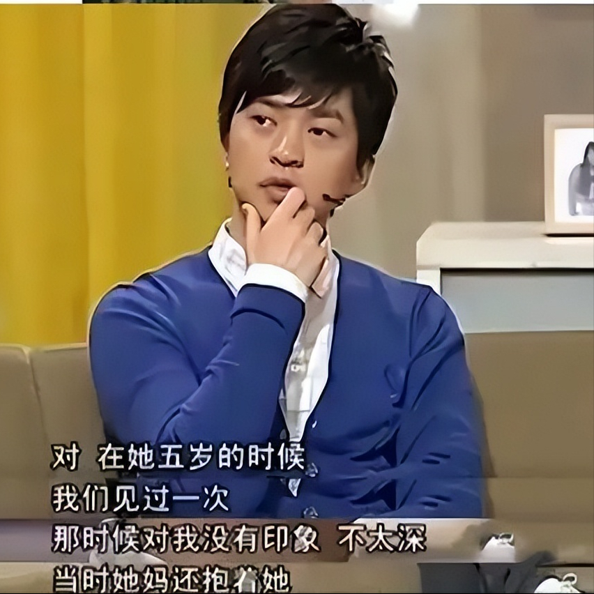 回顾李健32岁父亲离世妻子在最艰难时嫁给他成名后绝不辜负