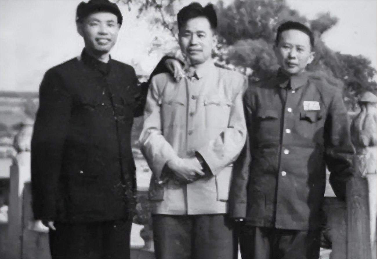 韩岫岩逝世后王近山小姨子去遗体告别距上次被姐姐怀疑已50年