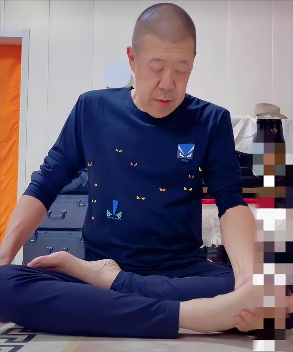 回顾秦卫东喝酒毁2段婚姻今瘦到脱相还好3婚获幸福