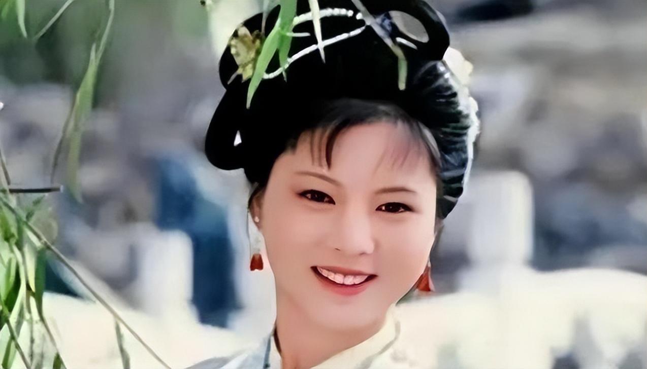 回顾难怪王扶林导演把她化丑当年的她漂亮到欧阳奋强不敢看