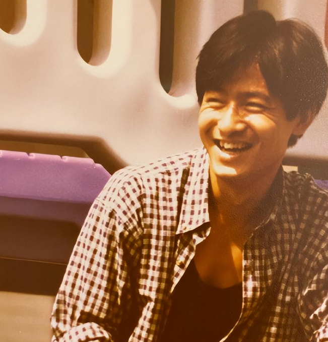 回顾哪有一碗水端平连基因都是偏心的看看这些明星的兄弟姐妹