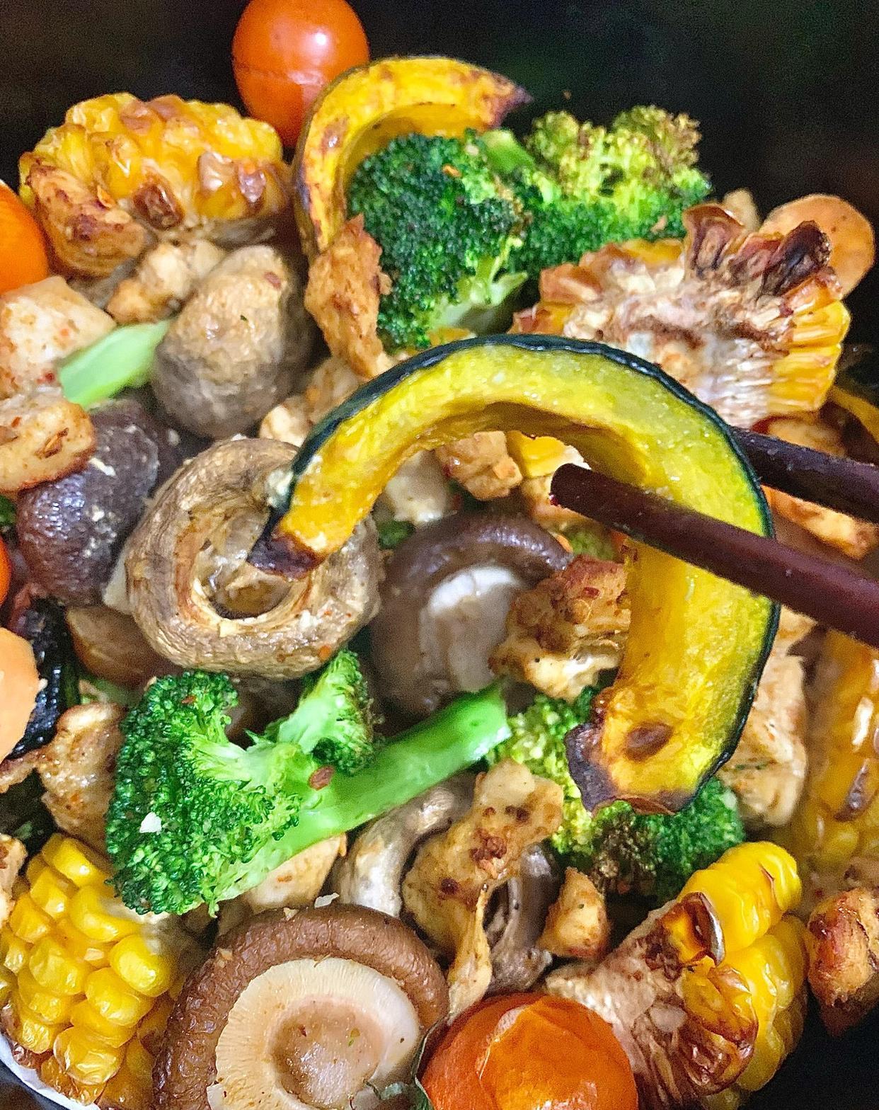 家人们!你们真的可以试试这个烤杂蔬! 啊啊啊啊嘎嘎掉秤!又好吃!