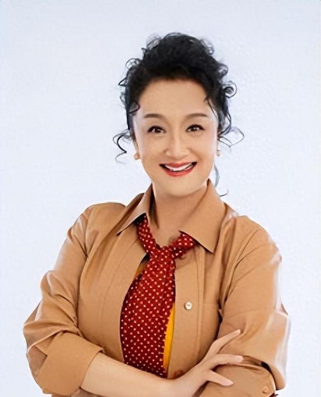 演员杨昆说:"我出道已经数十年了,参加过许多影视作品的拍摄,被誉为