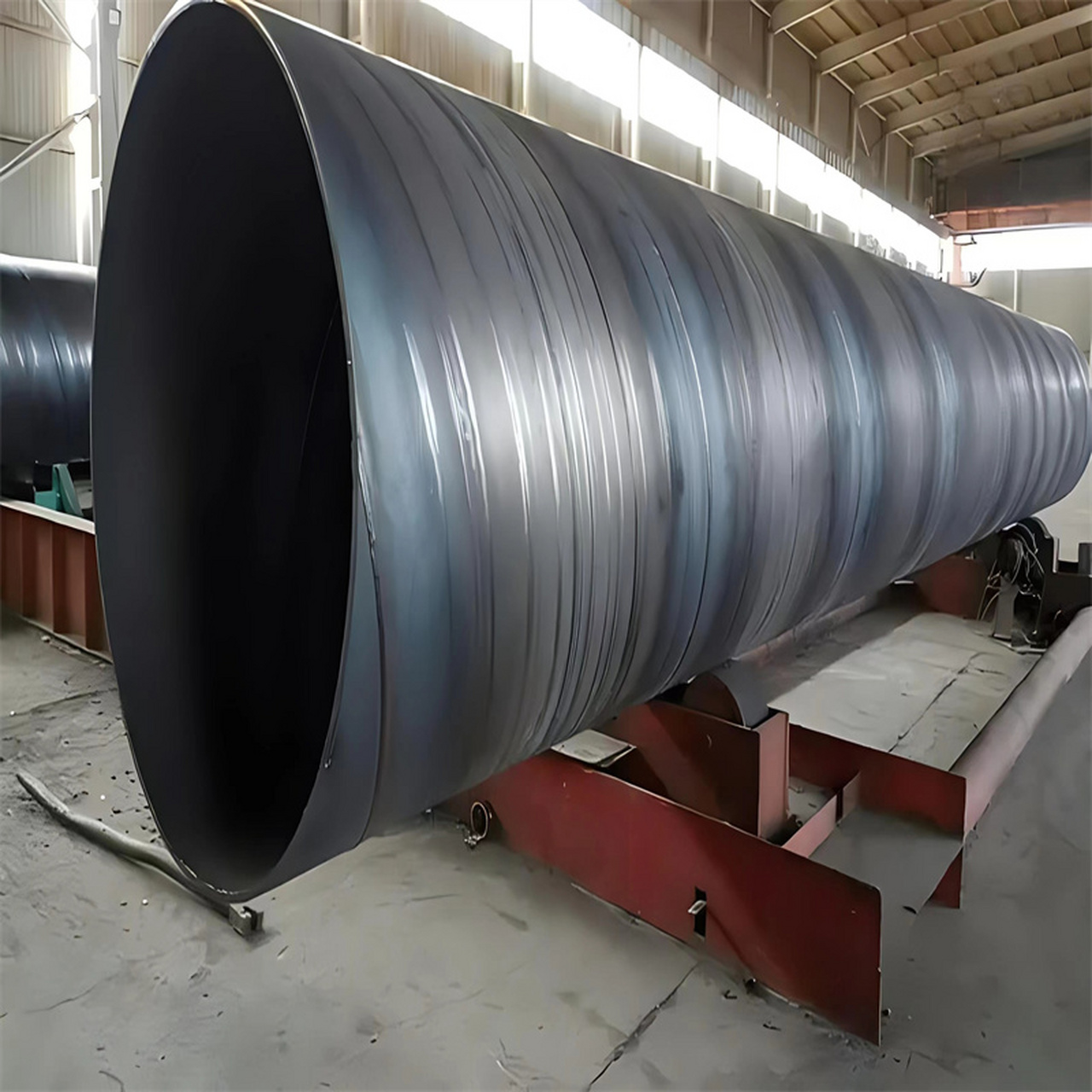 钢护筒是现代建筑工程的关键要素,广泛应用于桥梁,高层建筑等领域