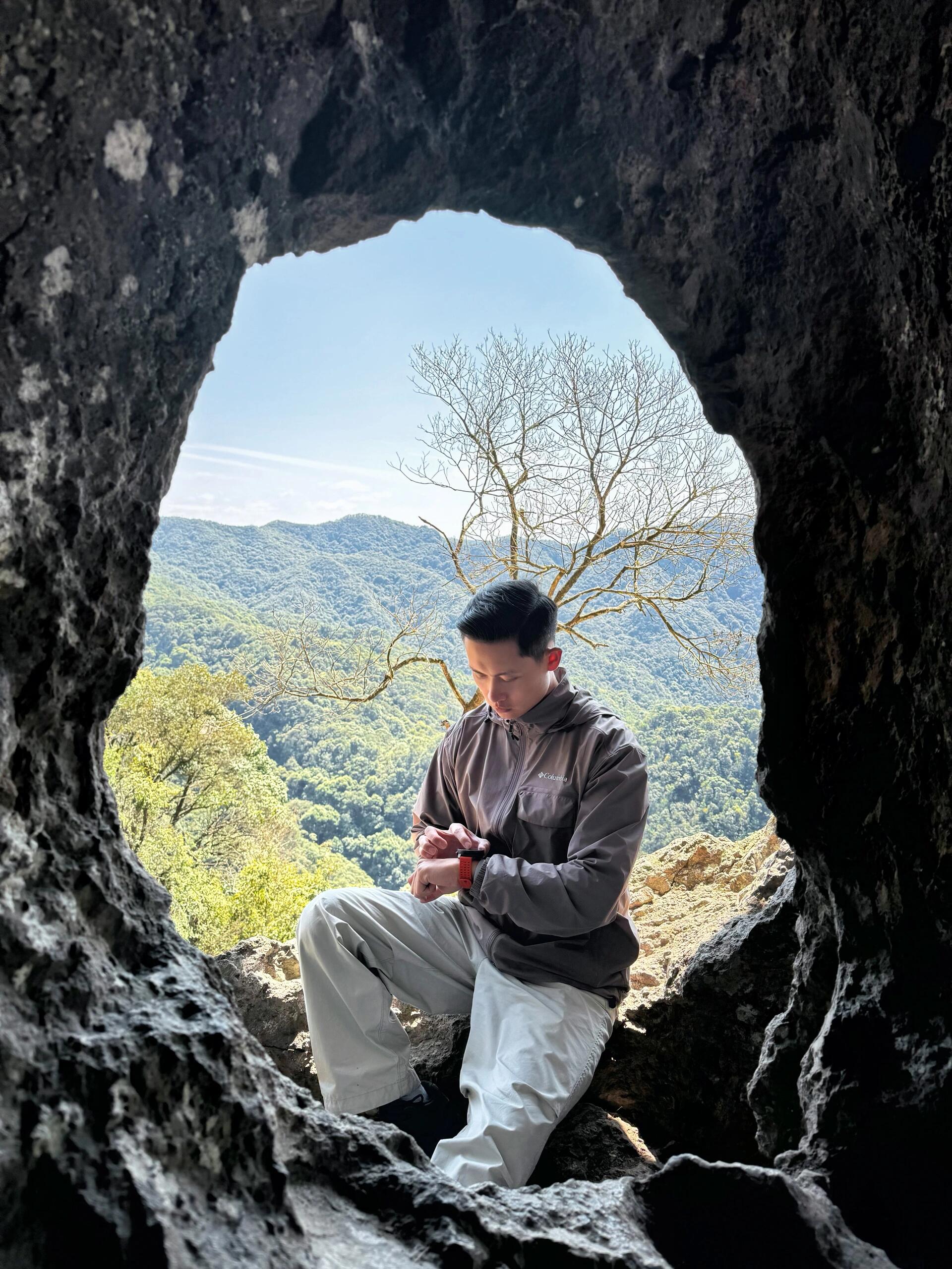 在这边吃完早餐就驱车前往莆田的山里徒步