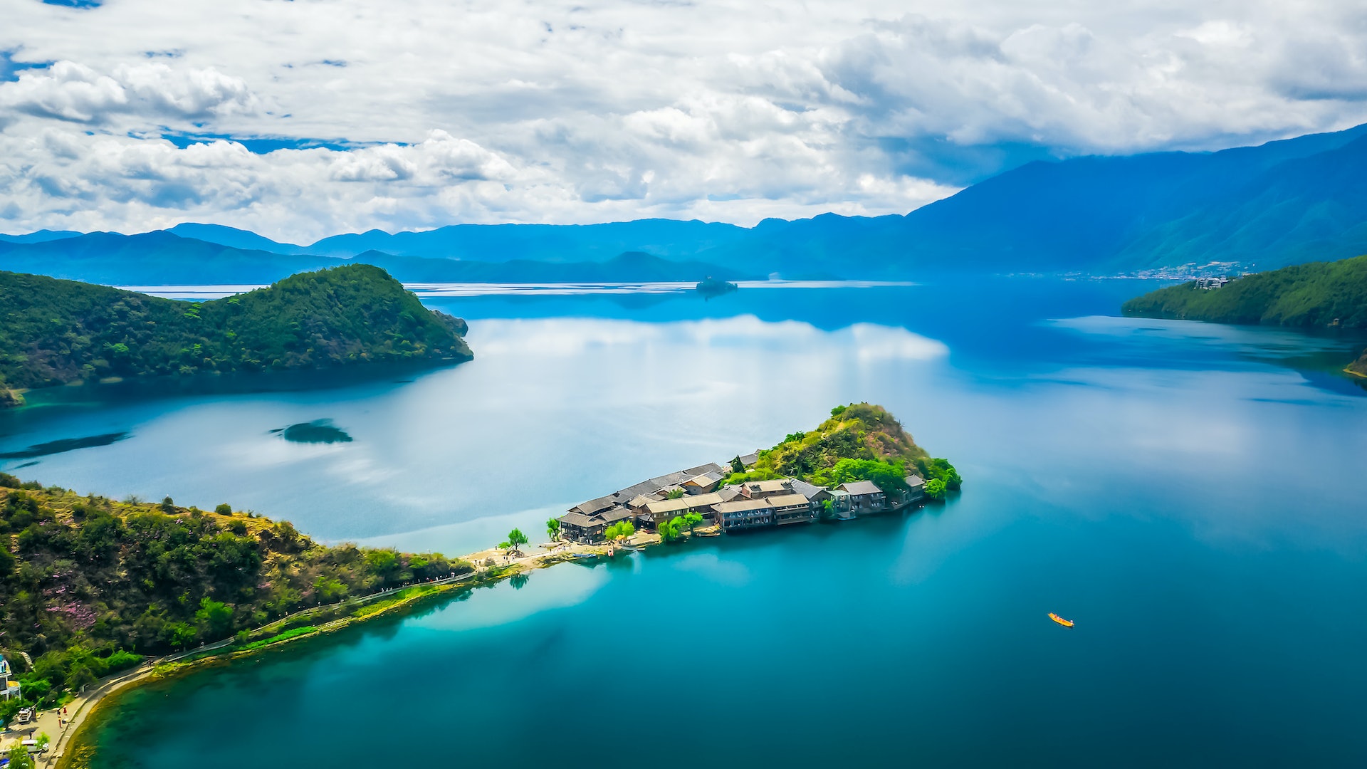 解锁云南新玩法!探秘云南旅游必玩景点,让你爱上这片彩云之南