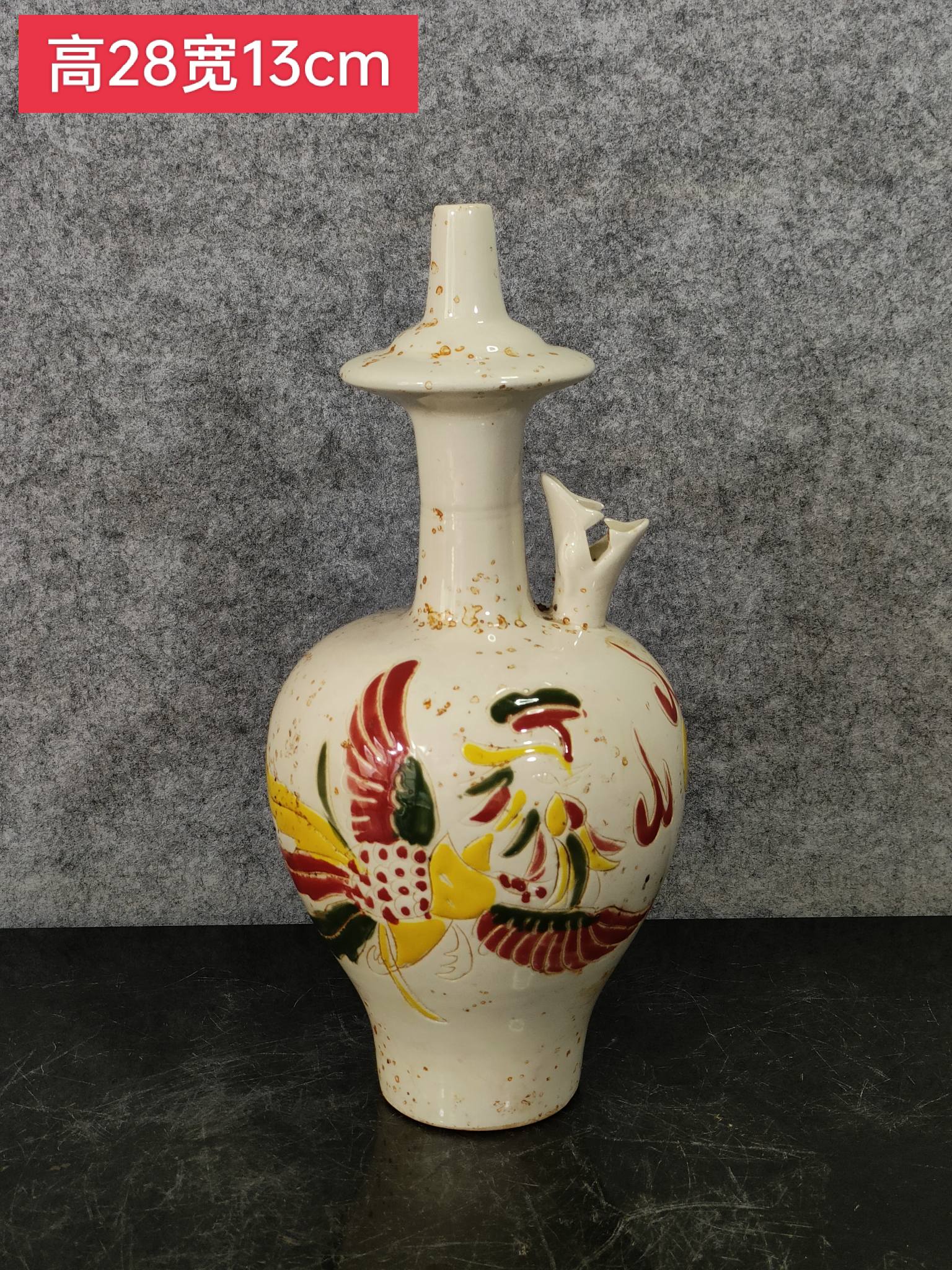 宋定窑加彩人物执壶,品相完整,包浆自然,成色如图