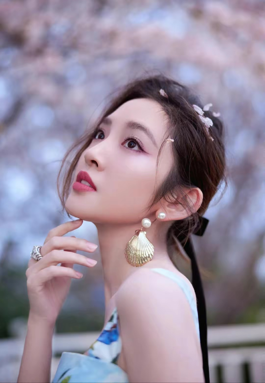 唐艺昕 笑容真甜 美丽动人 气质绝佳 完美女神!