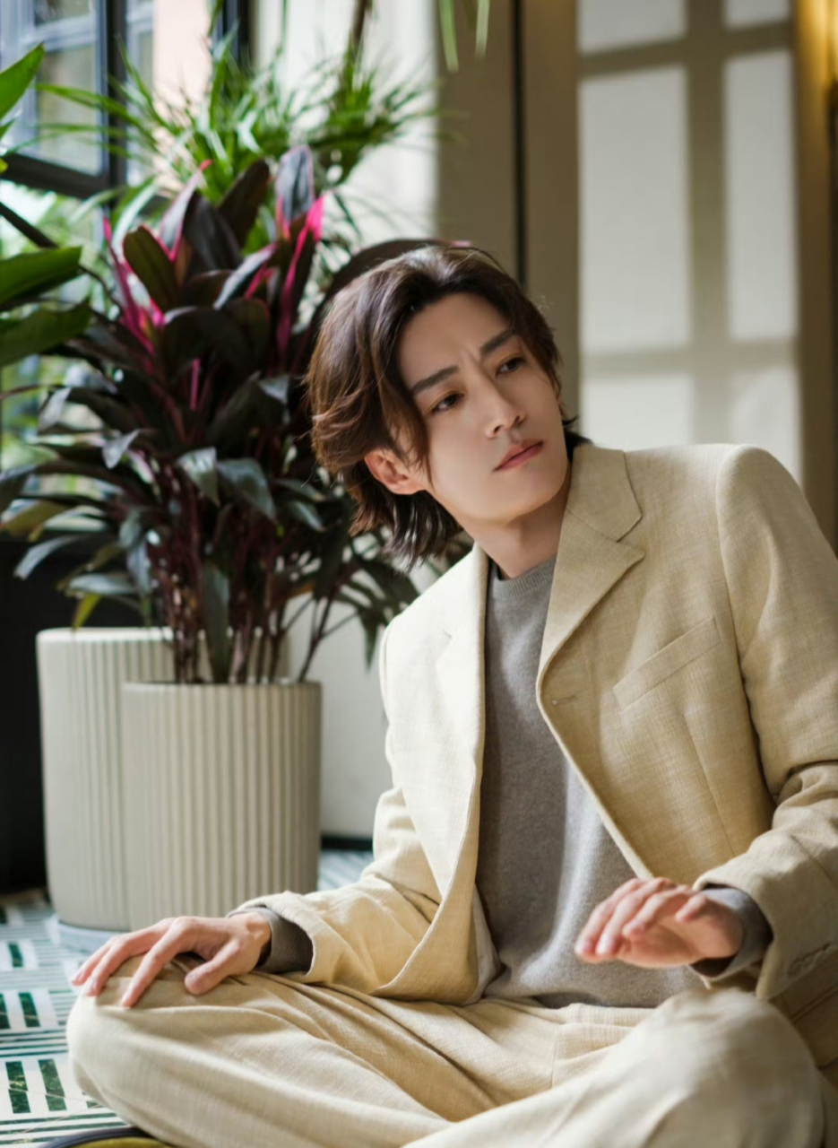 咱刘哥现代长发也是貌比潘安呐!#刘学义