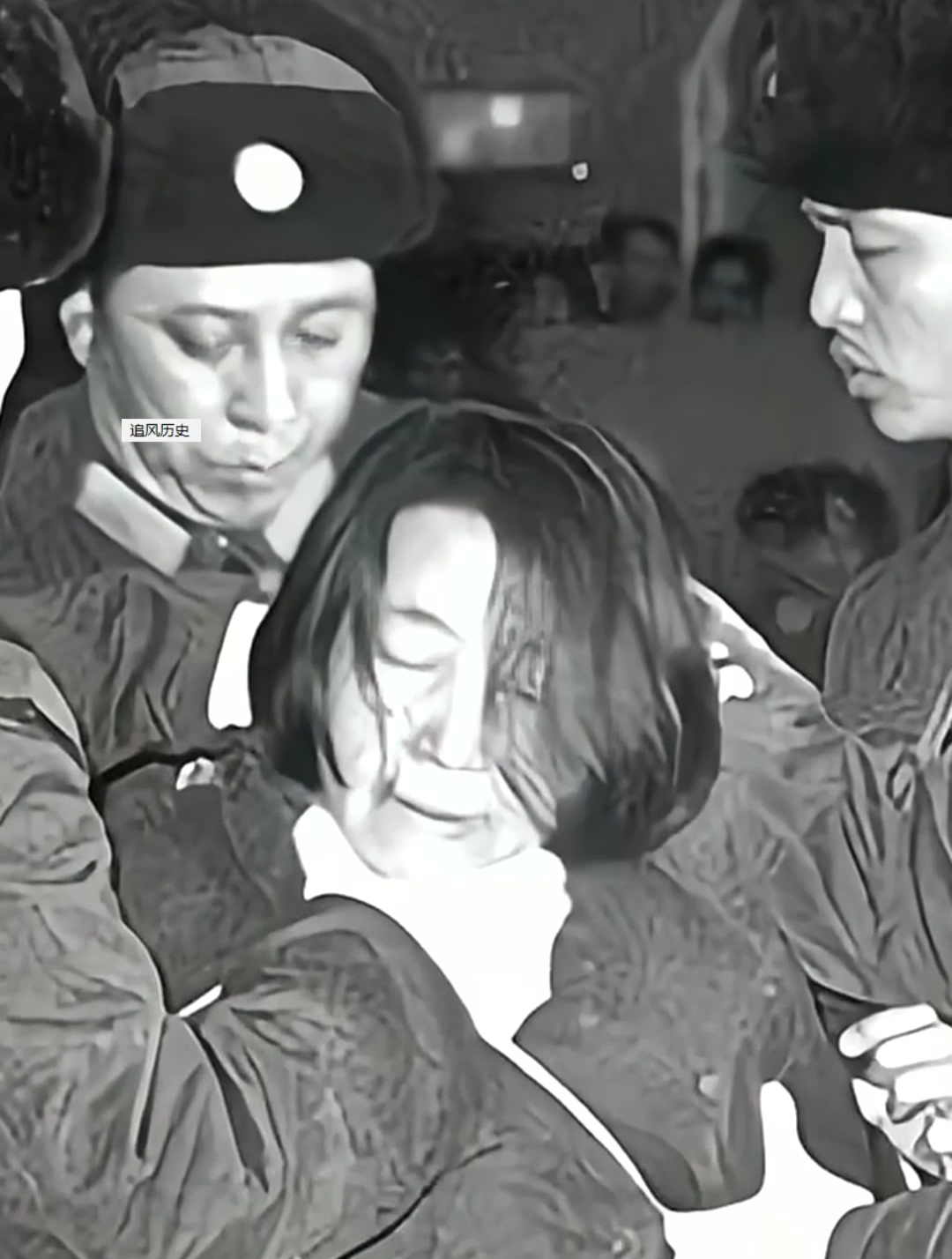 王守信行刑后的照片,因监守自盗,贪得无厌被判处死刑-度小视