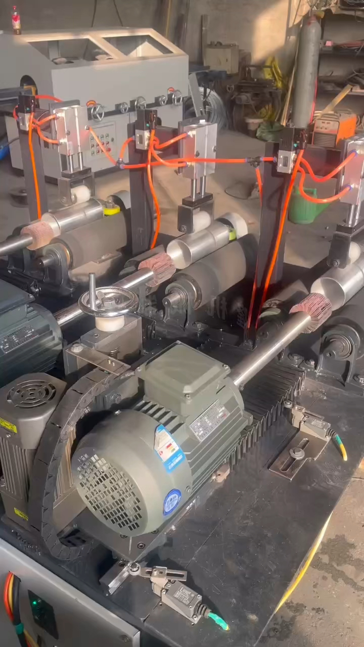 内孔除锈去毛刺抛光机