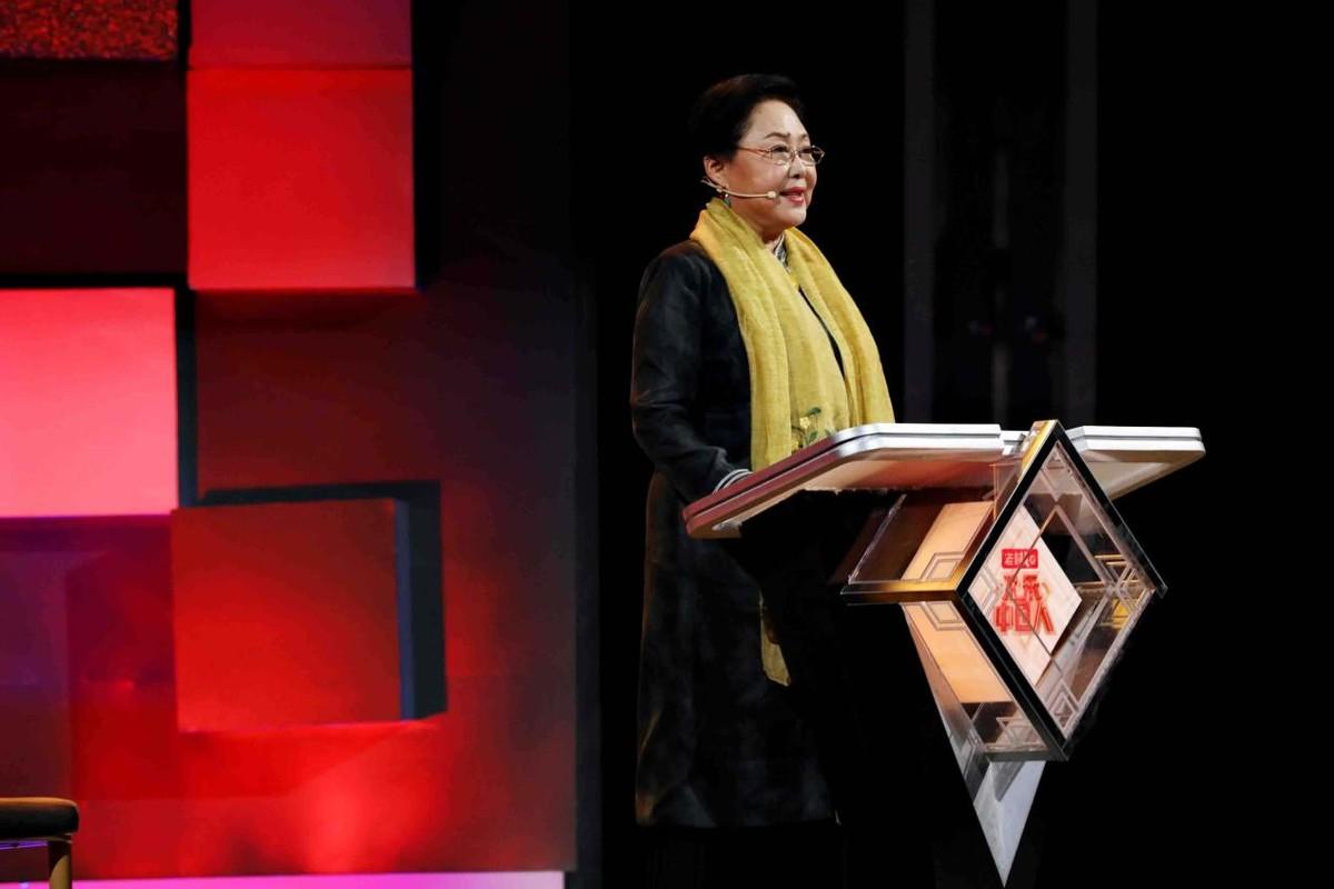 回顾结三次婚为丈夫放弃国籍丈夫去世独留异乡的她怎样了