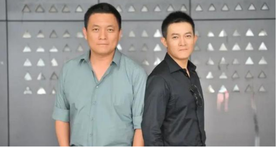 杨志刚作为一个其貌不扬的演员,能够在演艺圈有如此大的曝光度,主要