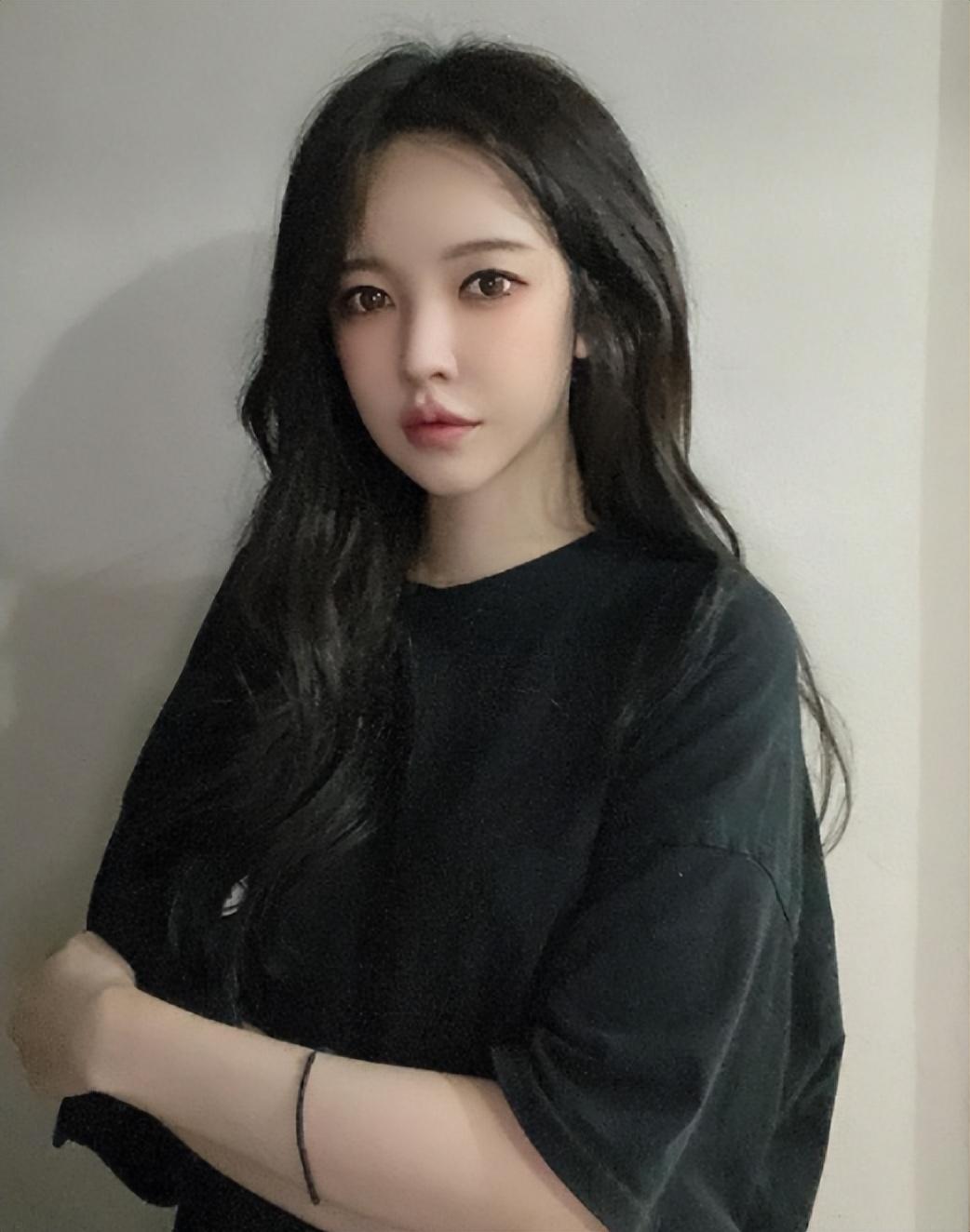 回顾悲痛4天5位名人去世过度减肥车祸小的只有21岁