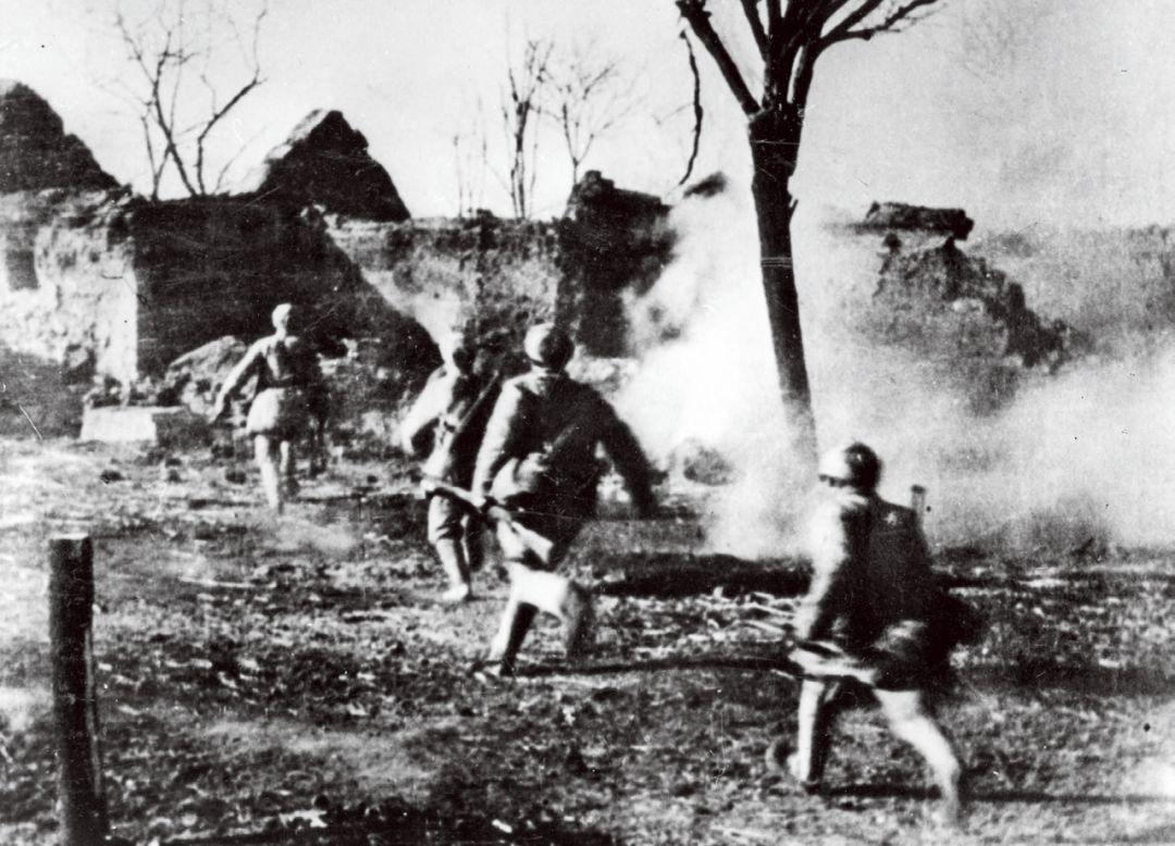 8位宁愿自尽也不愿意投降的国民党将领他们全都败在我军手下