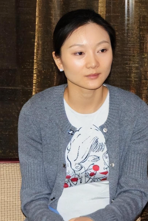 越低调越出乎意料细看73岁张艺谋的资产才知道什么叫人生赢家