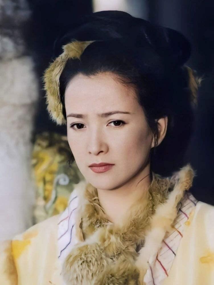 此外在老版的四大名著电视剧中,何晴都有参演.