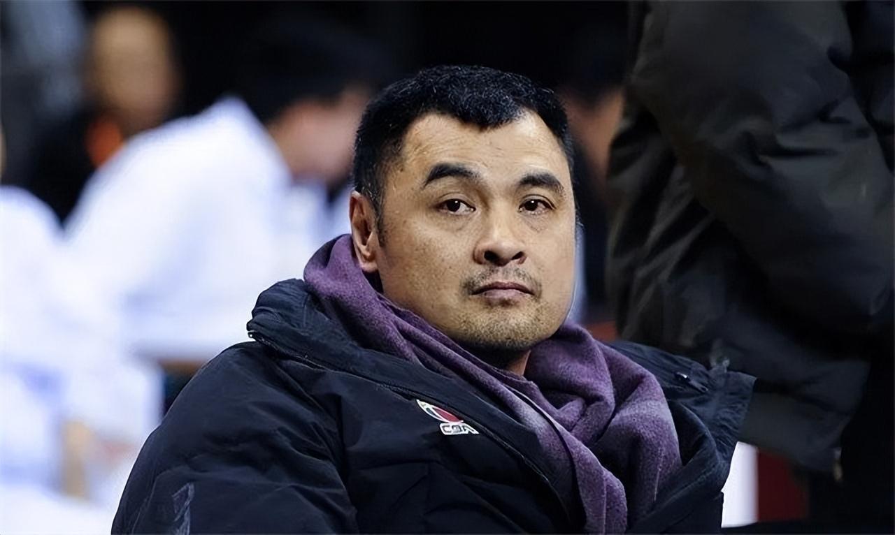 回顾刘玉栋被授大校军衔待遇如何薪水感人即将被王治郅超越