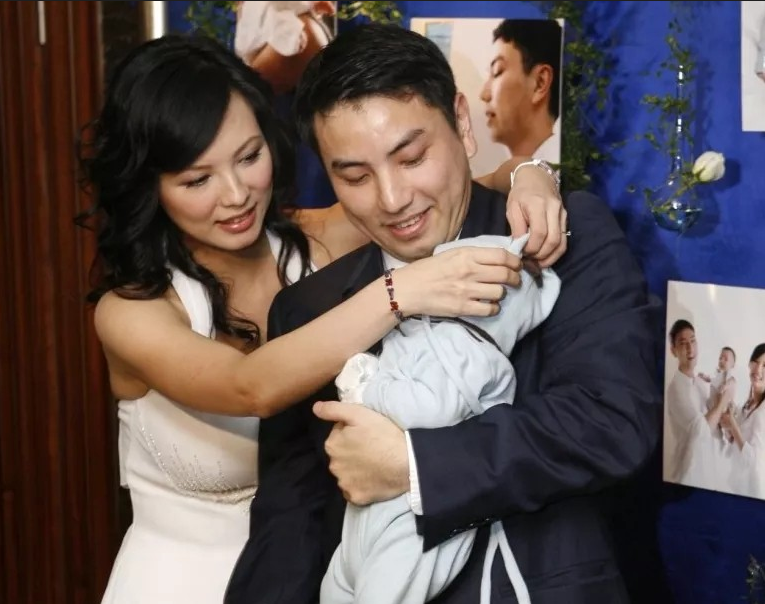 回顾94版倚天屠龙记演员境况赵敏垂垂老矣小无忌已成网红