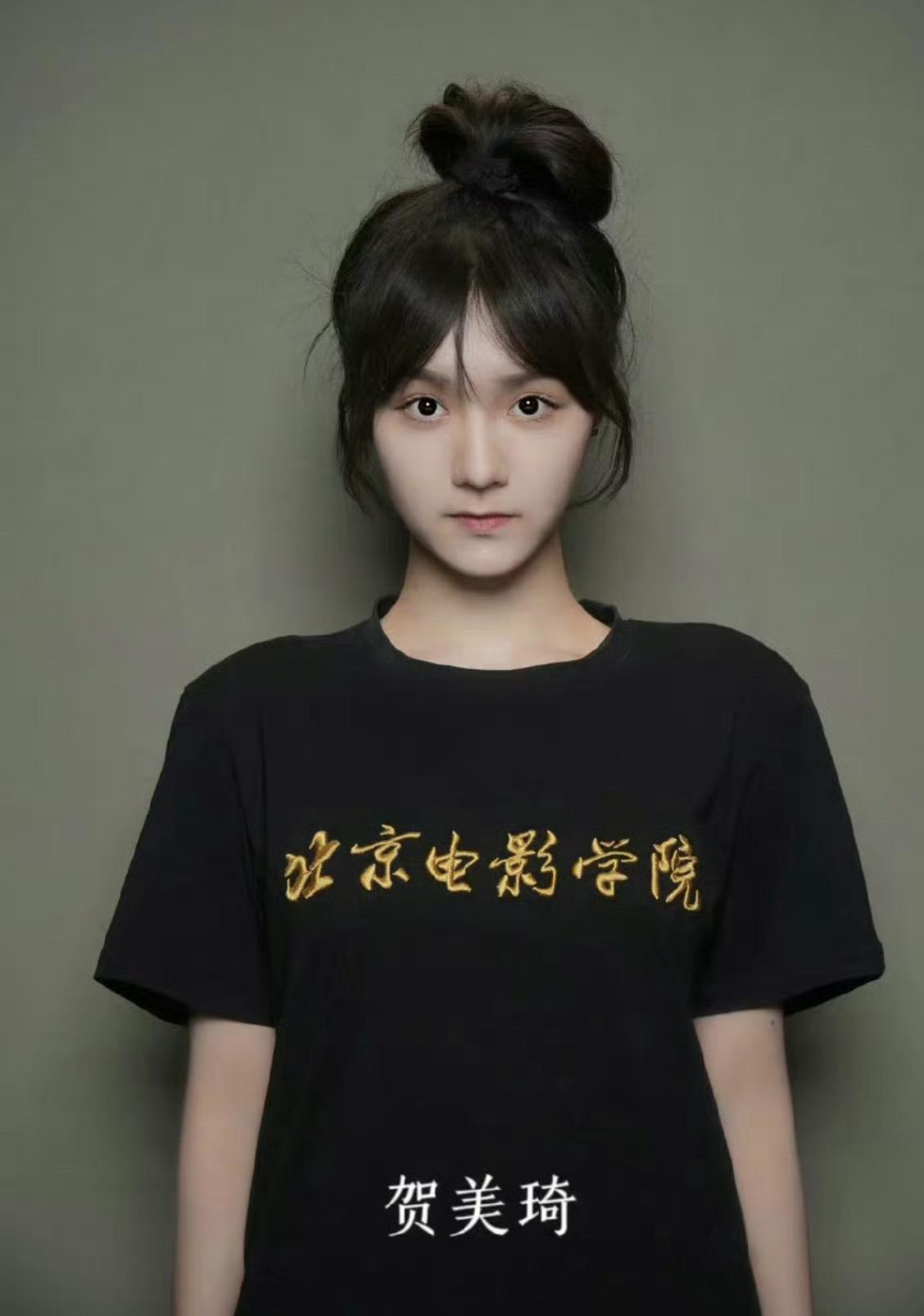 乡村爱情里的宋晓峰你还记得他吗如今他的女儿颜值爆表