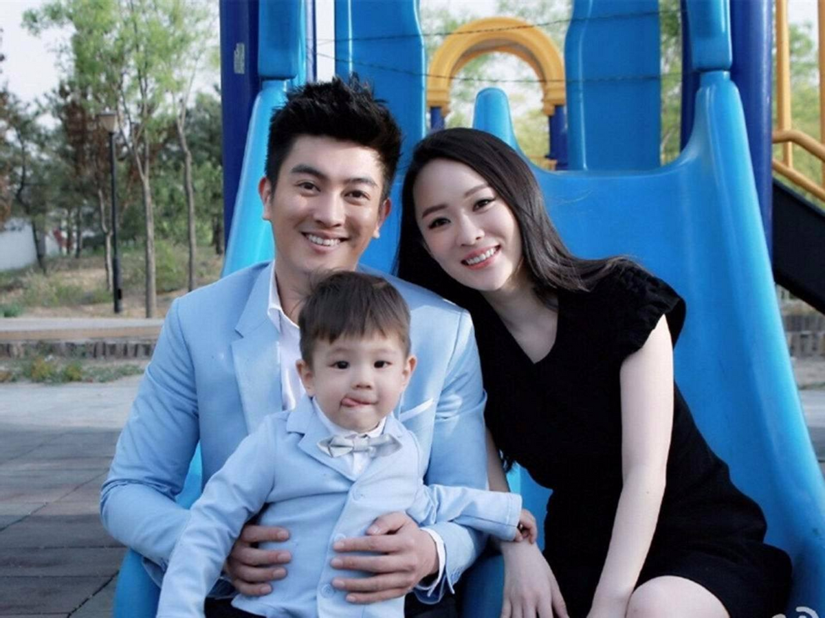 回顾被富养的星二代掷千金培养孩子不如学霍思燕精神富养之道