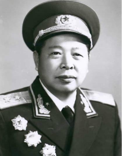 175开国中将中空军有14位海军有13位为何空军比海军多了一位