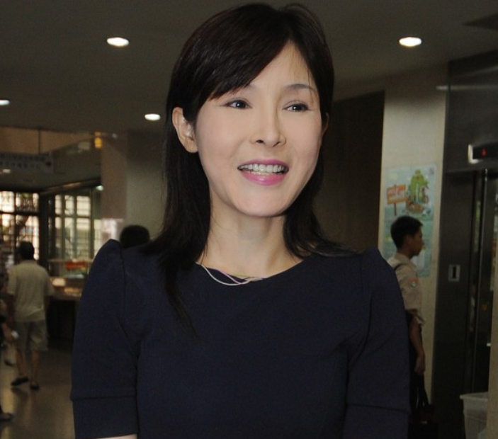 回顾看破红尘的6位女星个个美若天仙红透半边天却出家当了尼姑